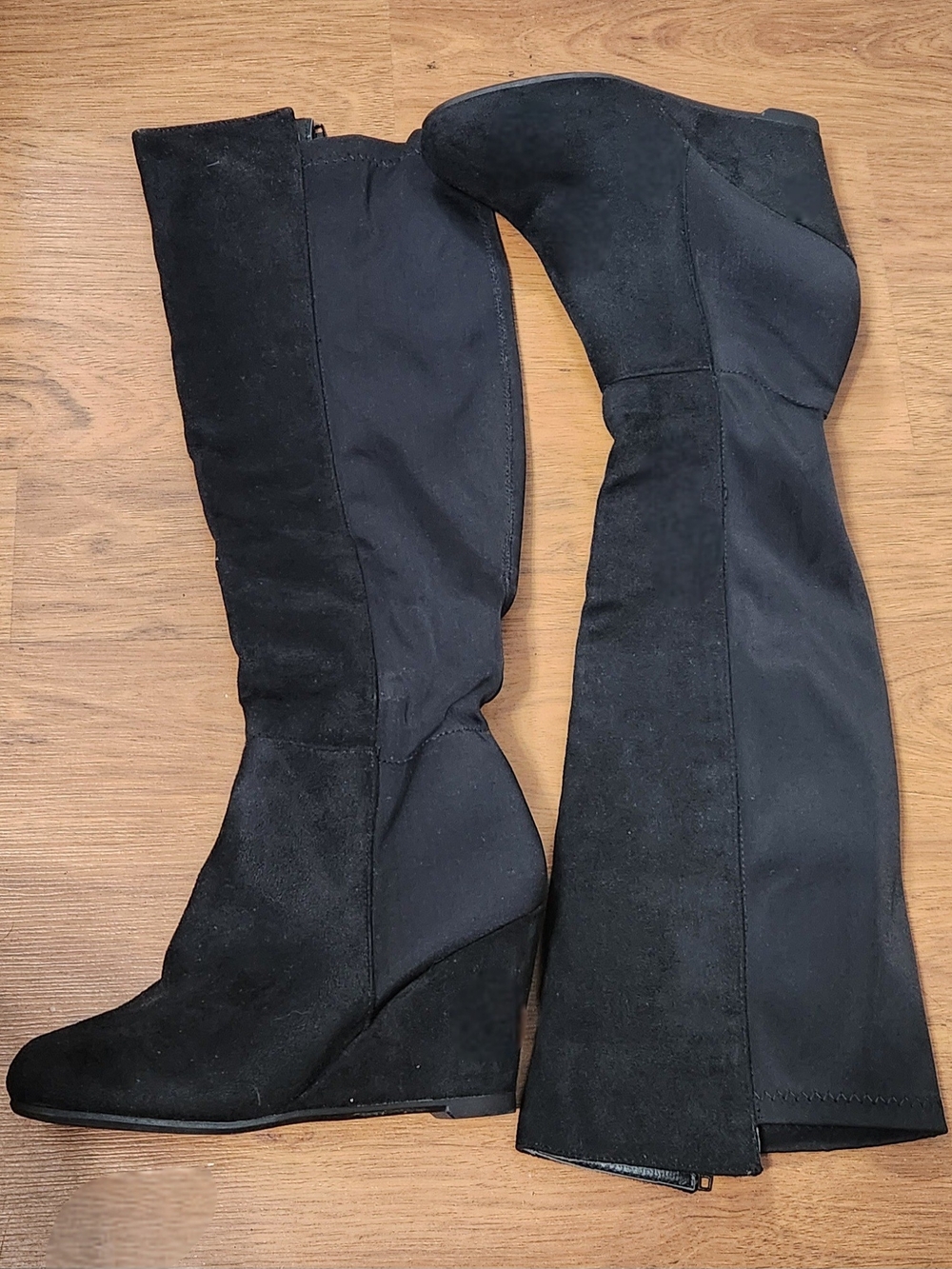 ShoeDazzle Women’s Black Suede Knee-High Wedge Boot Pointed Toe Zip US 7/8